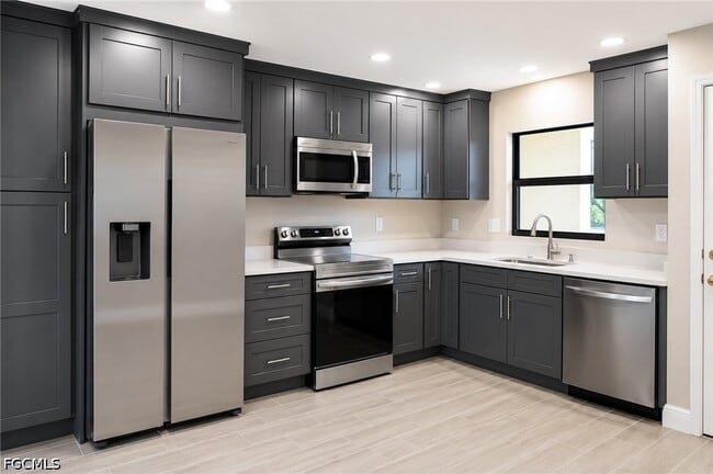 Building Photo - 16341 Dublin Cir