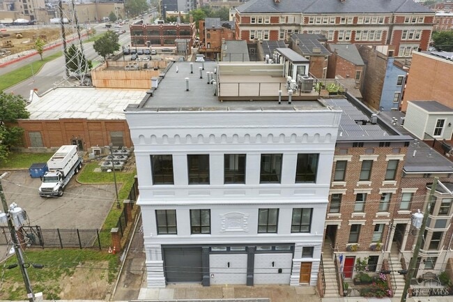 Photo - 222 W 15th St Apartment