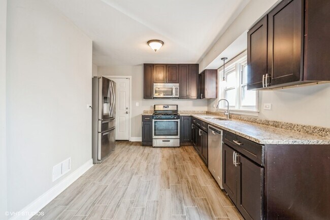 Foto del edificio - 8804 S Blackstone Ave