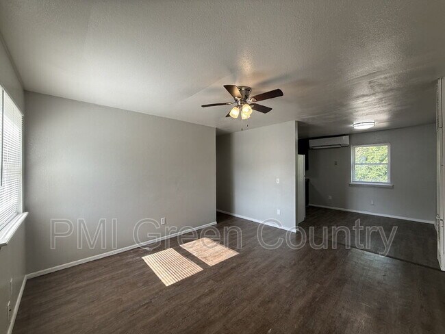 Building Photo - 618 N Fairland Ave