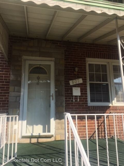 Building Photo - 807 Wicklow Rd