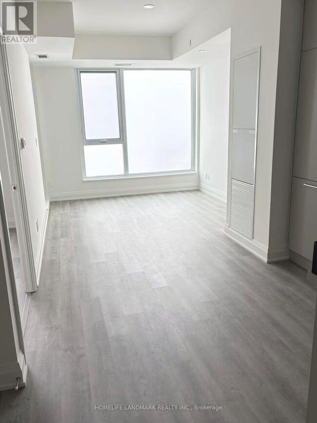 Building Photo - 38 Andre de Grasse St