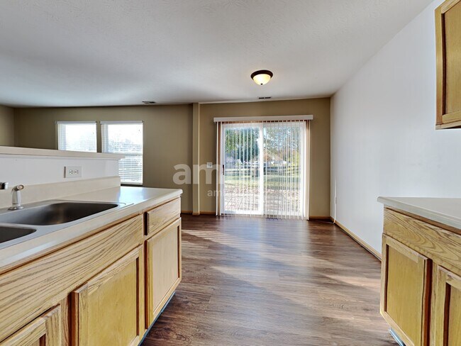 Building Photo - 2565 Allegro Ln