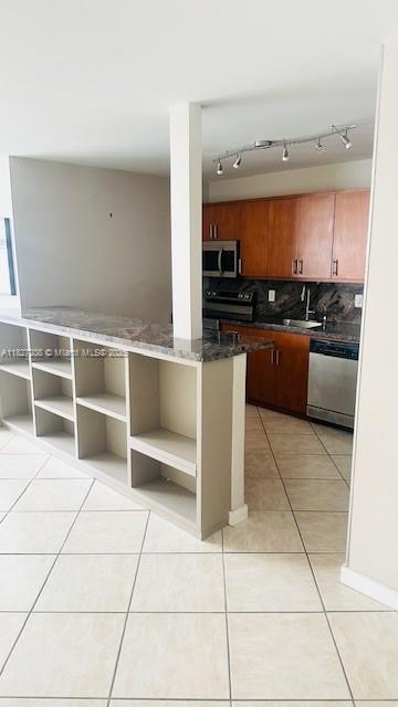 Building Photo - 9273 Collins Ave