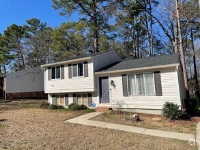 Building Photo - 101 Forestview Cir