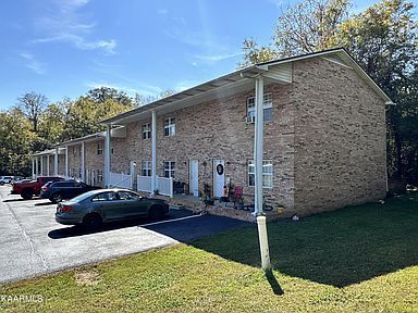 Building Photo - 1631 E Main St