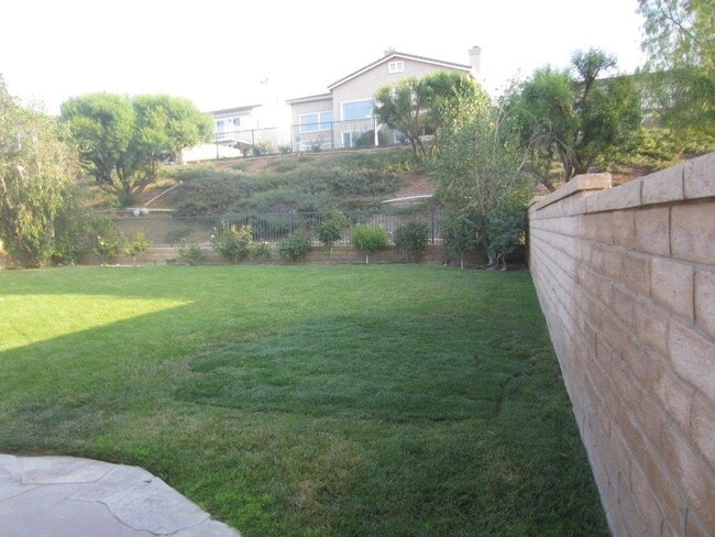 Building Photo - 2636 Fallcreek Ct