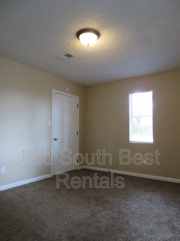 Building Photo - 2386 Lamar Cir