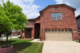 Building Photo - 12400 Knowell Dr