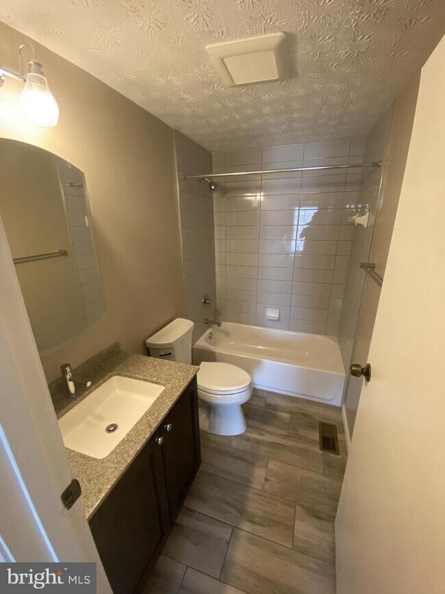 Foto del edificio - 6700 Seat Pleasant Dr