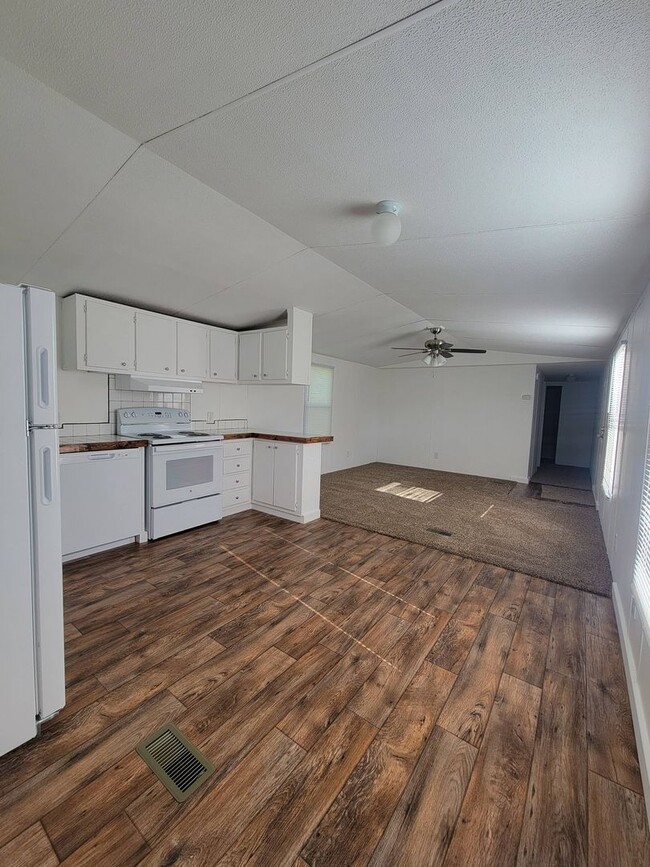 Foto del edificio - Ready to Move in