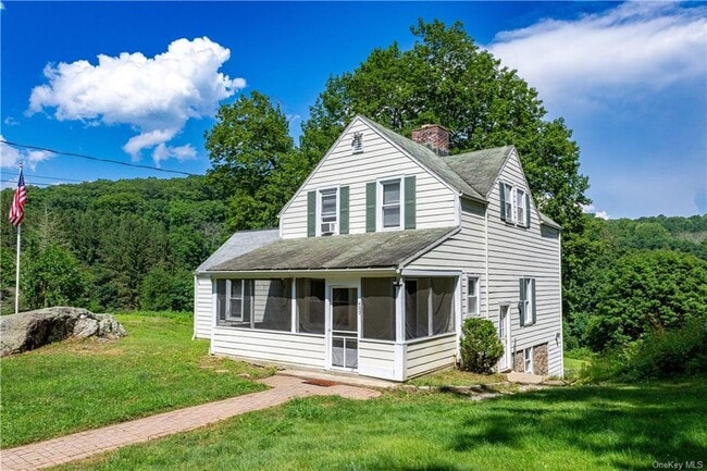 Building Photo - 420 Quaker Hill Rd