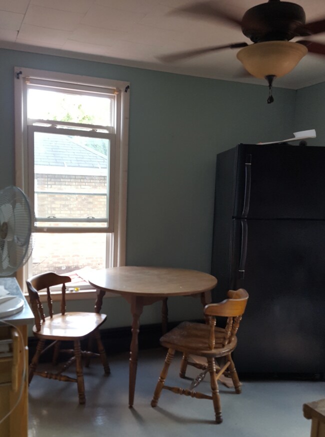 cocina - 121 N Lancaster St