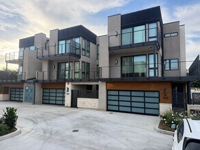 Building Photo - 962 Grand Ave