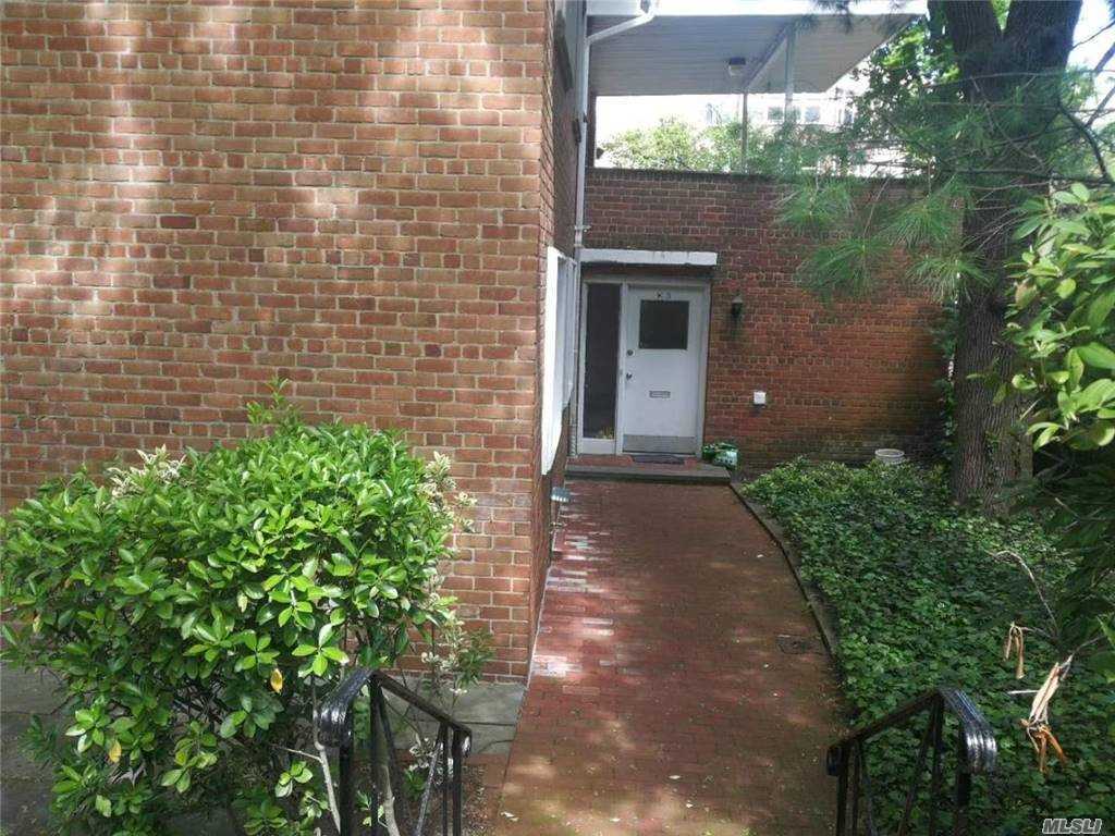 Foto principal - 200 S Middle Neck Rd