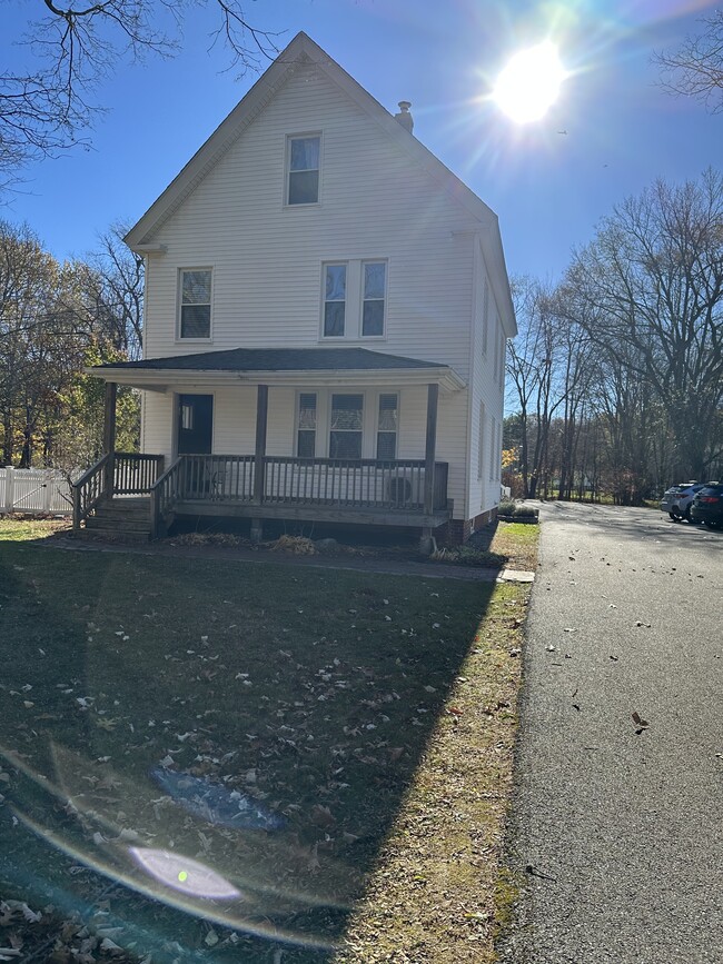 Building Photo - 7 Bell Ave