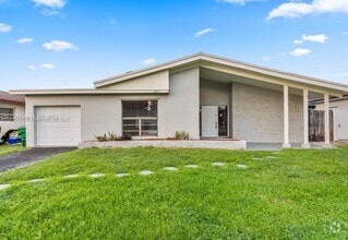 Building Photo - 6633 Coconut Dr