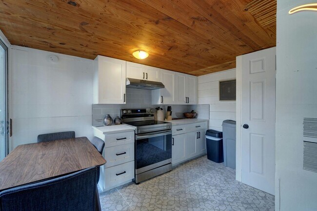 Foto del edificio - 1902 David St