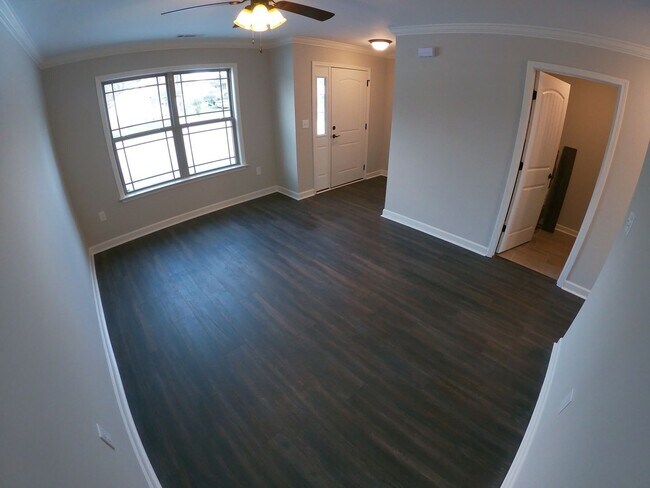 Foto del edificio - Townhome in the center of Hartsville!!