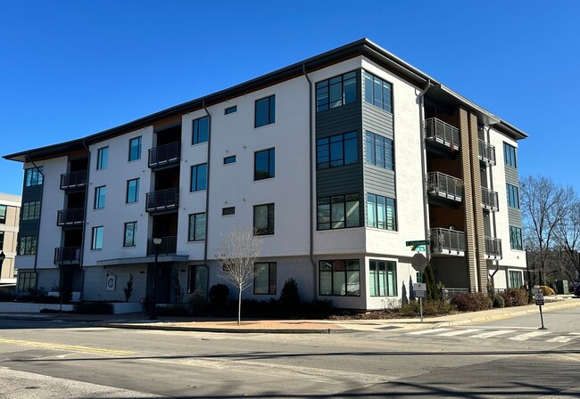 Foto del edificio - 2 Bedroom | 2 Bath Downtown Cary Chatham W...