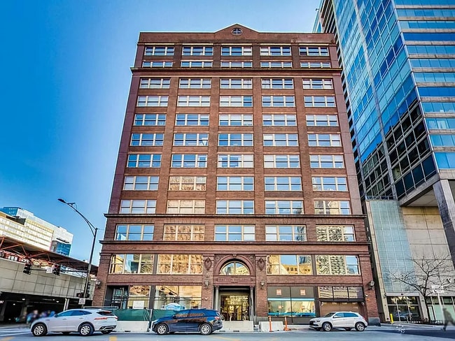 Building Photo - 161 W Harrison St