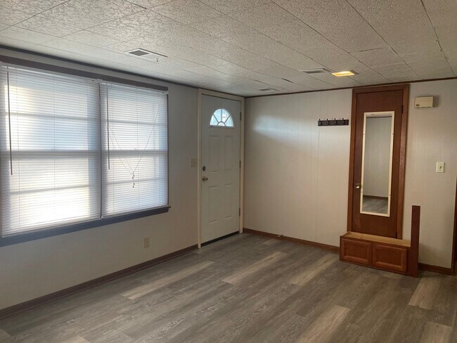 Foto del edificio - Located in Downtown Parkville