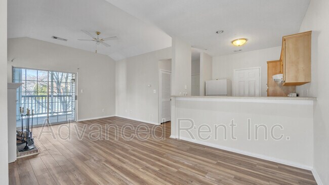 Photo - 600 Squire Ln Apartment