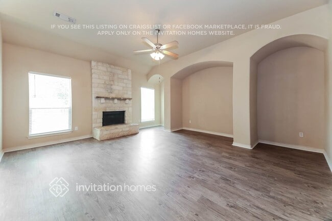 Foto del edificio - 1147 Clairemont Ln