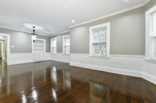 Foto del edificio - 53 Wolcott Rd
