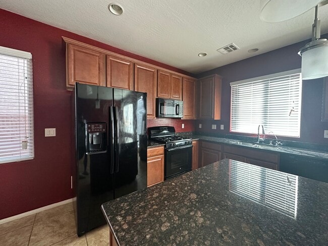 Foto del edificio - 3 bedroom in  Providence