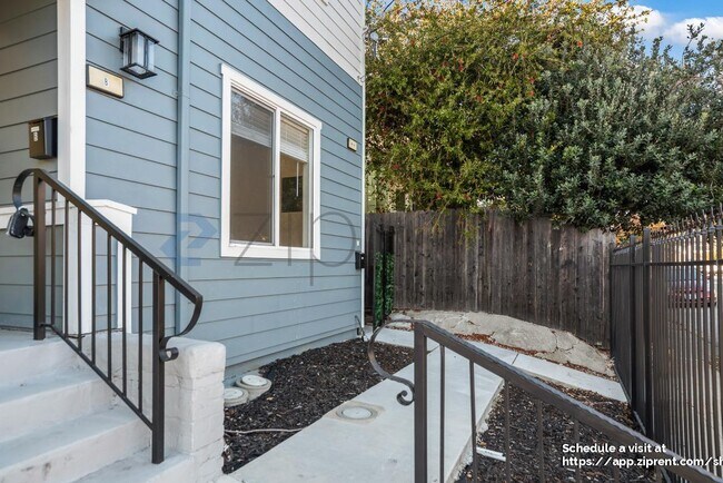 Foto del edificio - 3216 California St