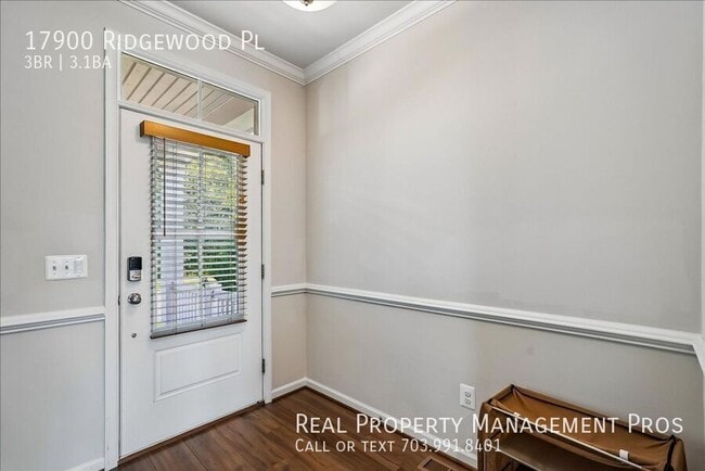 Building Photo - 17900 Ridgewood Pl