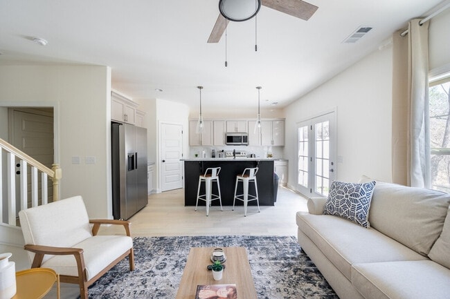 Building Photo - 3319 Old Hickory Blvd