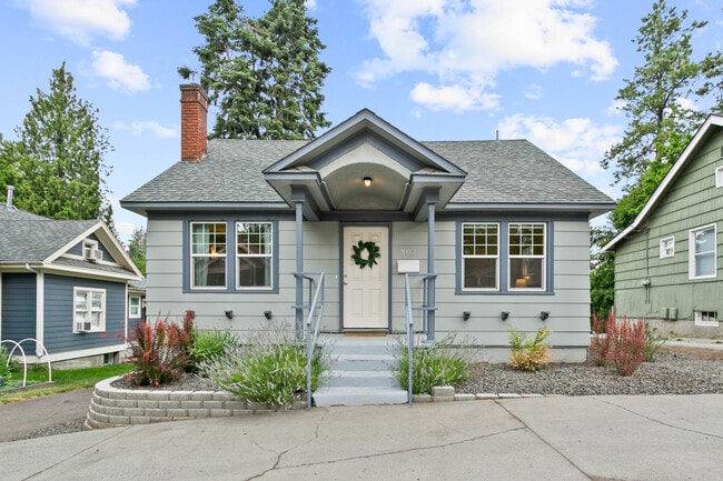 Front - 307 E 29th Ave