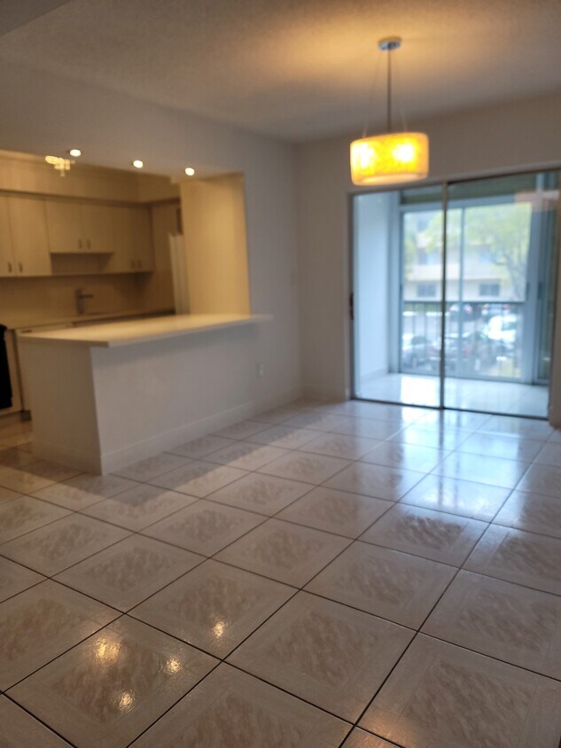 Foto principal - 8401 SW 107th Ave