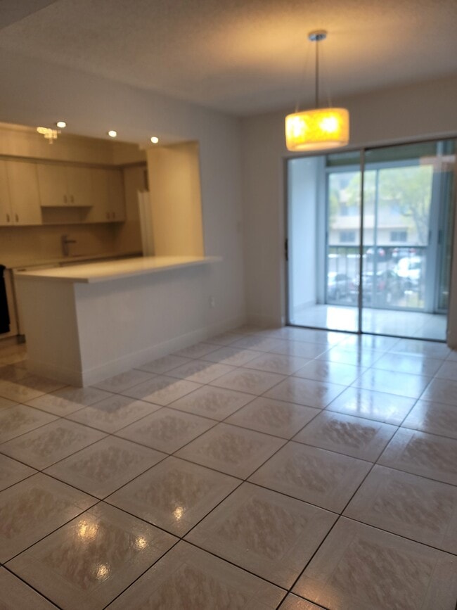 Building Photo - 8401 SW 107th Ave