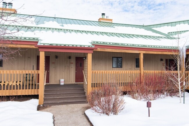 Building Photo - 247 Davis Cup Dr