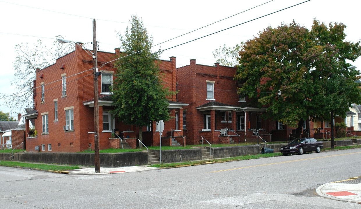 Primary Photo - 110-114 Maryland Ave