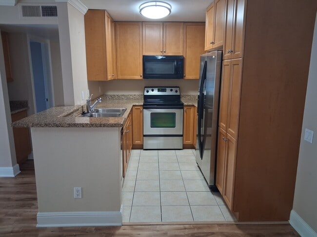Building Photo - 5648 Amaya Dr
