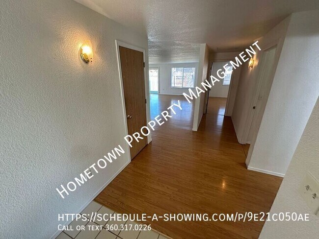 Foto del edificio - 16124 Vancil Loop SE