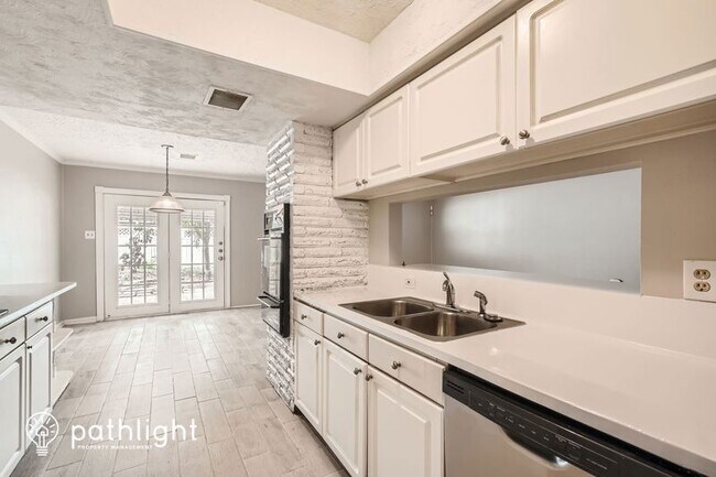 Building Photo - 11323 Sagepark Ln