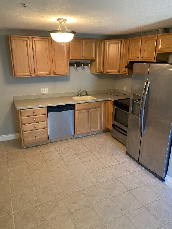 Foto del edificio - 5 Turnpike Rd