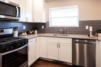 Interior Photo - The Linden Apartments: In-Unit Washer & Dryer, Heat and Hot Water Included, Cat & Dog Friendly, a...
