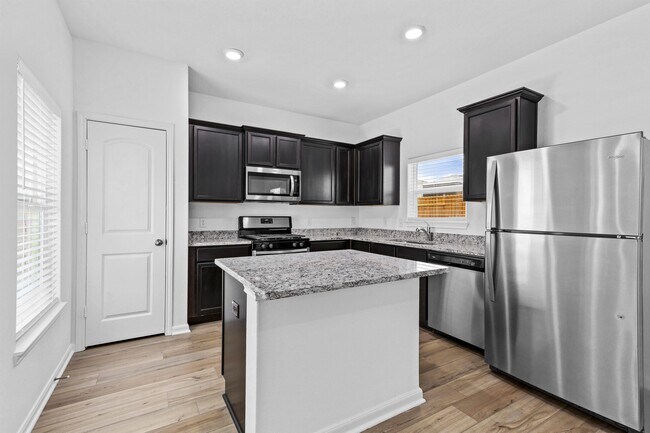 Foto del edificio - 10848 Emerick St