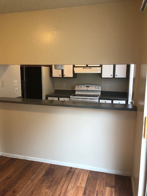 Building Photo - Boerne living without the Boerne price