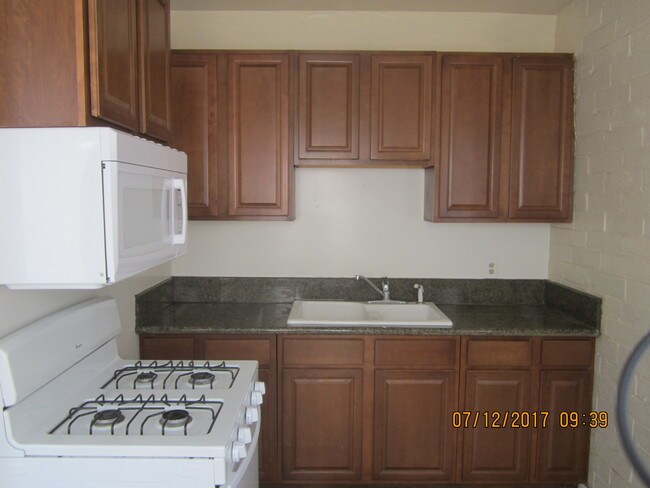 Foto del edificio - 2215 W Olive Ave
