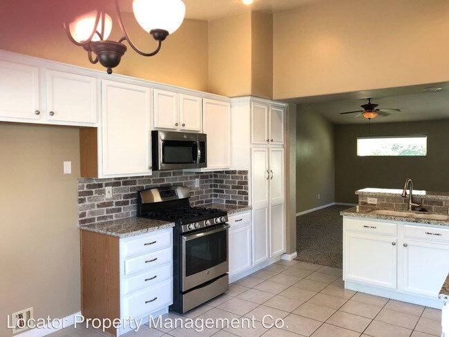 Building Photo - 4 br, 2 bath House - 12508 Stonington St.