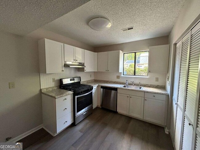 Foto del edificio - 288 Heathersett Dr SW