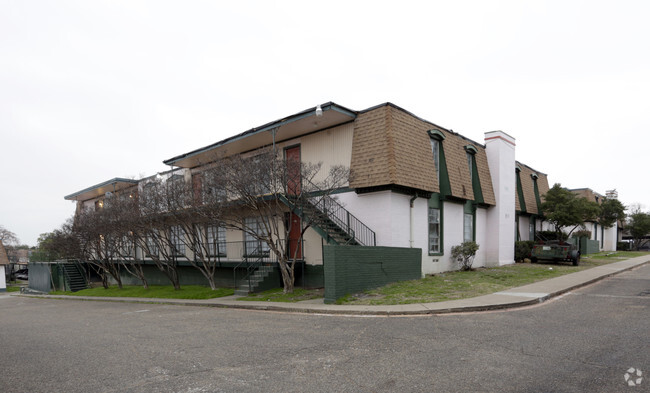 Building Photo - Westridge Apartments