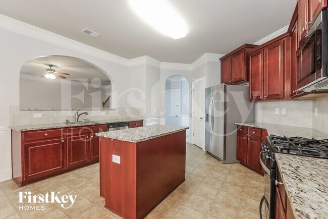 Building Photo - 394 Plymstock Dr
